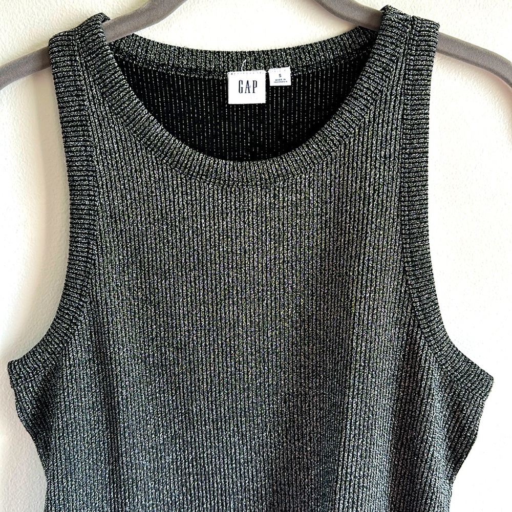 Gap tank top